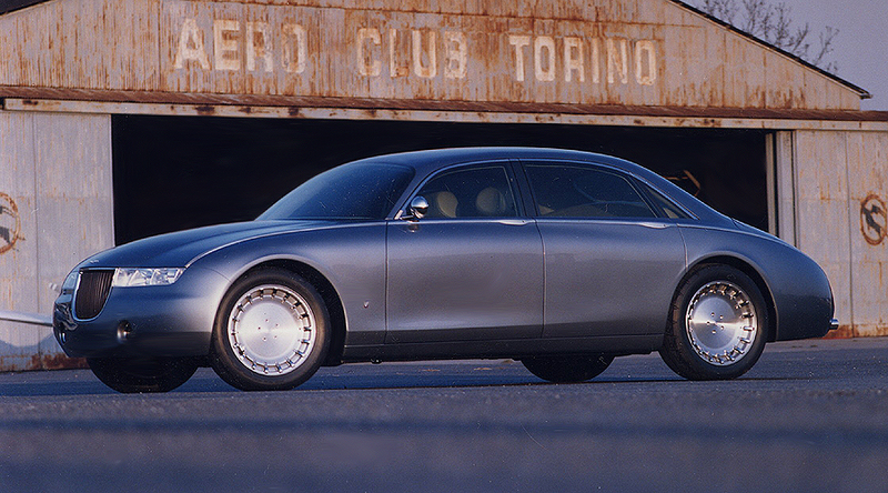 Illustration for article titled Aston Martin Once Built a Superluxury Sedan Concept Off a Lincoln Town Car